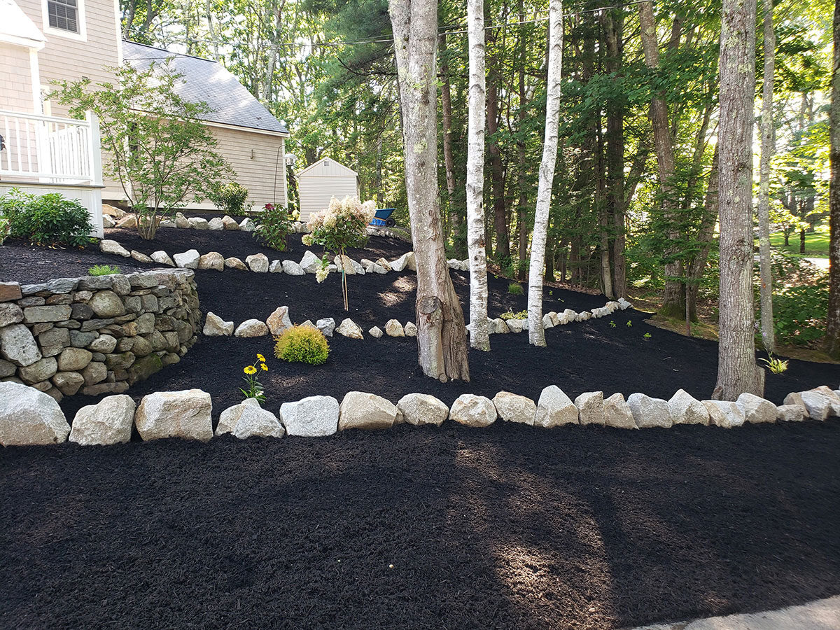 Landscape Maintenance Mulching